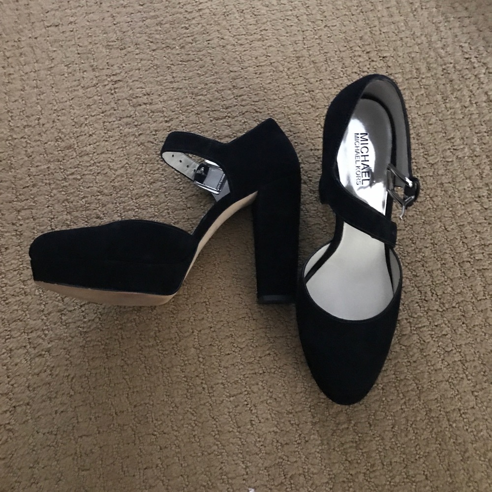 Michael Kors black heels size 9